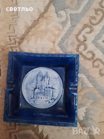 пепелник с инкрустации Прага