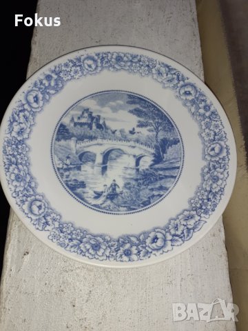 Френска порцеланова чиния, снимка 1 - Антикварни и старинни предмети - 34751983