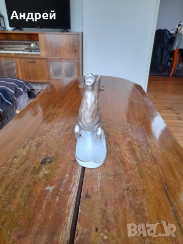 Стара Порцеланова фигурка Елен, снимка 2 - Други ценни предмети - 53499240