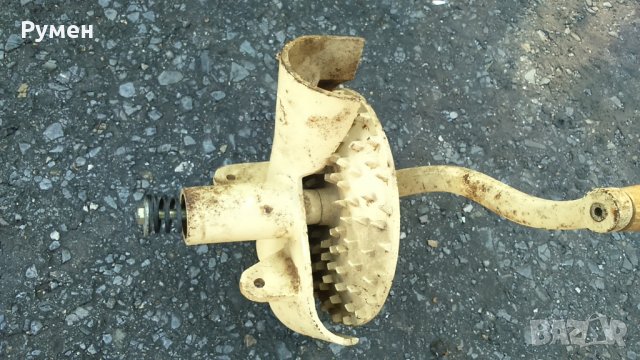  МАШИНА ЗА РОНЕНЕ НА ЦАРЕВИЦА-НОВА