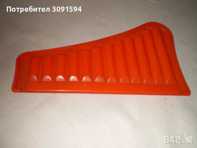 СТАРА МУЗИКАЛНА ИГРАЧКА ЧЕРВЕН БАКИЛИТ Германия, снимка 3 - Колекции - 48068764