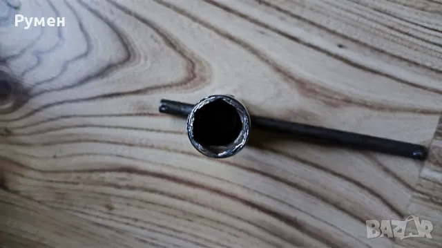 Ключове за запалителни свещи Facom 16 mm, снимка 3 - Други инструменти - 47315743