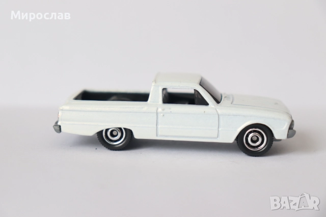 1/64 MATCHBOX FORD FALCON RANCHERO КОЛИЧКА МОДЕЛ, снимка 4 - Колекции - 52919094