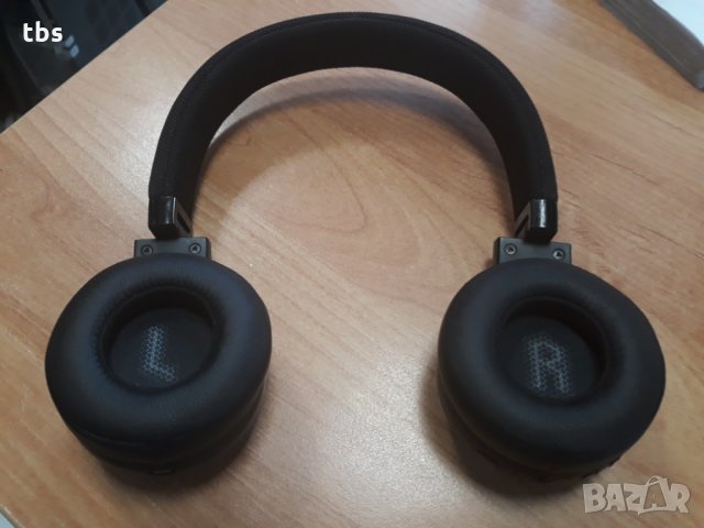 JBL E45btblk bluetoot слушалки, снимка 2 - Слушалки и портативни колонки - 28335744