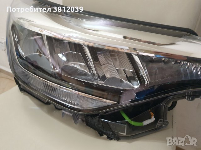  FULL LED десен фар за Toyota C-hr / Тойота цхр след 2019, снимка 7 - Части - 44045883