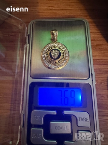 Златна Висулка Versace,, снимка 4 - Колиета, медальони, синджири - 52879041