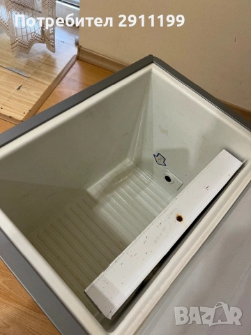 Хладилник на 12V, 220V и газ, снимка 10 - Хладилници - 53379015