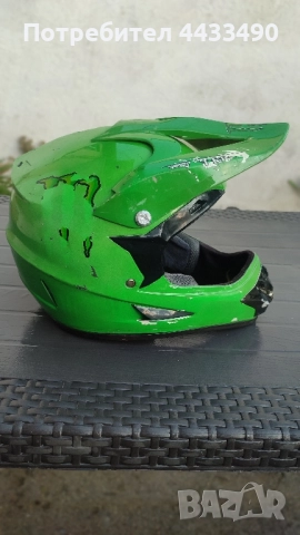 Продавам каска Monster 