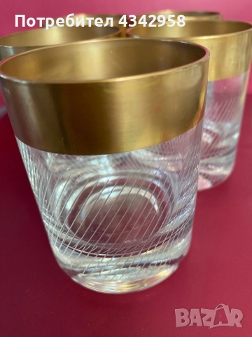 Bohemia. Чехословакия.5 чаши със златен кант .