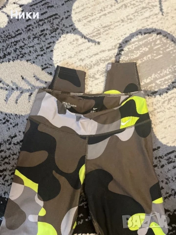 Nike- дамски клин, снимка 2 - Клинове - 50708828