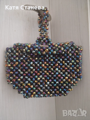 Дамска чанта от мъниста