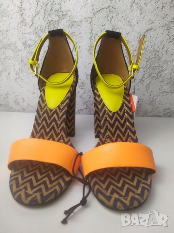 Дамски сандали на ток Reserved , снимка 3 - Дамски обувки на ток - 40819150