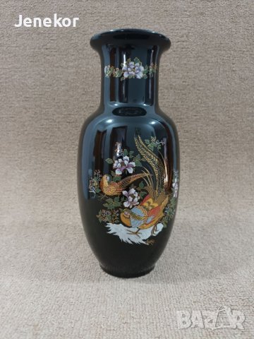 Порцеланова ваза. , снимка 2 - Антикварни и старинни предмети - 40719032
