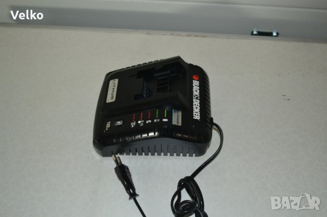 Black  decker зарядно за литиево йонни батерии, снимка 3 - Винтоверти - 26520660