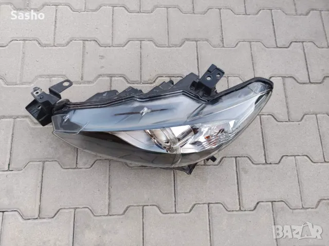Ляв фар за Мазда IV, снимка 3 - Части - 49441963