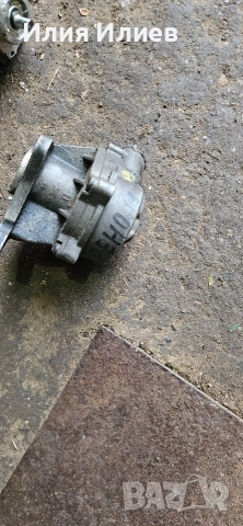 Вакуум помпа за рено 1.9 тди, снимка 3 - Части - 52696792