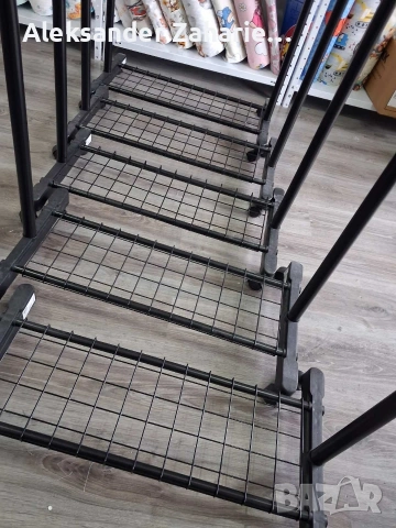 Щендери за дрехи, снимка 2 - Стелажи и щандове - 53040770