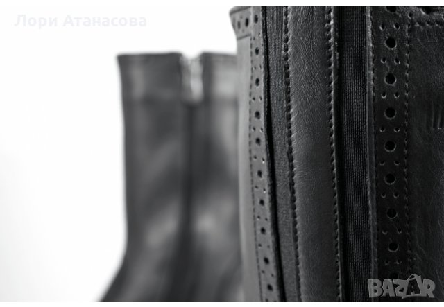 Черни дамски ботуши с декоративна перфорация и цип, снимка 3 - Дамски ботуши - 26316994