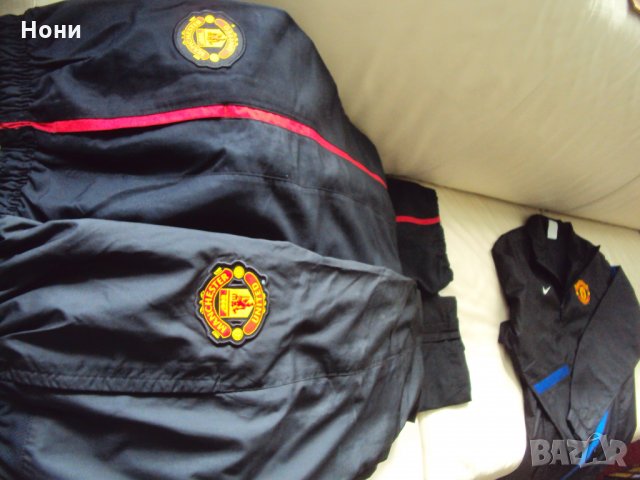 Юношески екип на Манчестър с две долнища на Найк, снимка 12 - Спортни дрехи, екипи - 32209547