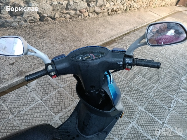 скутер, снимка 2 - Мотоциклети и мототехника - 52124110