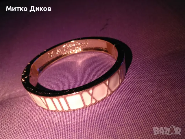 Женска гривна позлатена емайлирана тип  Сваровски с числа римски от  I до XII нова, снимка 5 - Гривни - 49923482