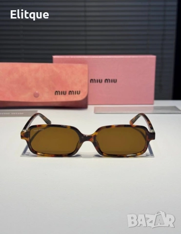 висококачествени очила с черен обикновен калъф и ув защита miu miu 