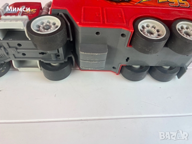Оригинален камион от филмчето “Cars”, снимка 2 - Коли, камиони, мотори, писти - 52174632