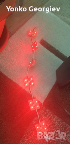 LED плочки червени.