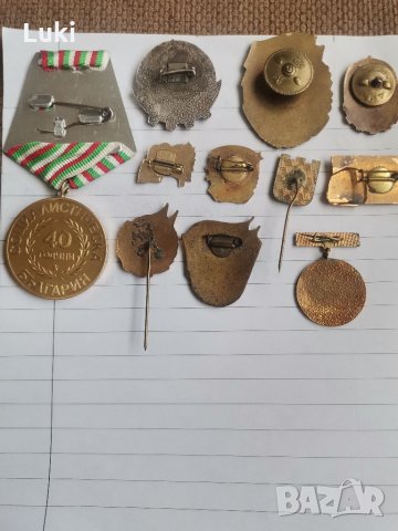 Медали и значки, снимка 4 - Антикварни и старинни предмети - 35513590
