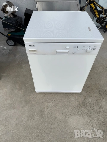 Свободностояща съдомиялна Миеле 60 см , снимка 2 - Съдомиялни - 53607659