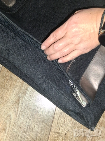 органайзер за багаж Diane von Furstenberg Black Suitcase Luggage Organizer Wardrobe Garment Rack Bag, снимка 12 - Куфари - 52503708