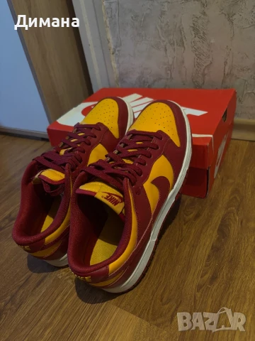 Nike Dunk Low, снимка 4 - Маратонки - 51160579