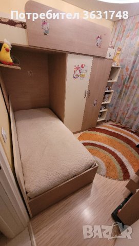 Двуетажно детско легло с вграден гардероб, снимка 1