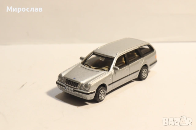 1:64?? HONGWELL MERCEDES BENZ Е КОЛИЧКА МОДЕЛ, снимка 3 - Колекции - 53606085