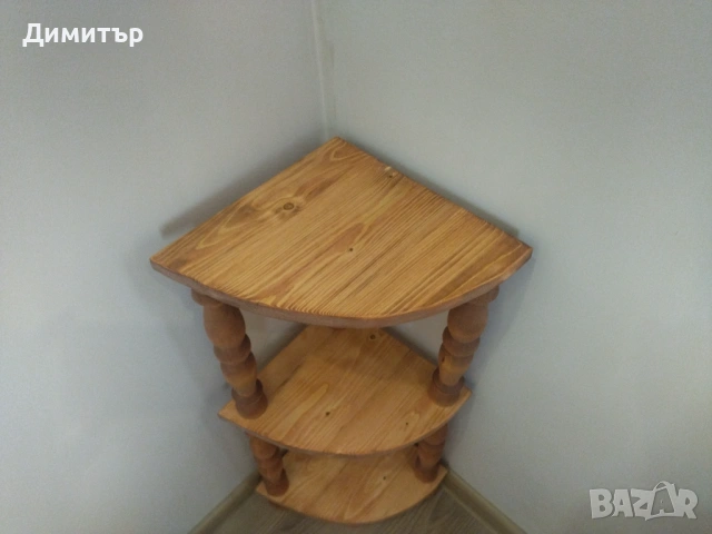 Ъглова етажерка със струговани орнаменти !!!, снимка 3 - Етажерки - 53341167