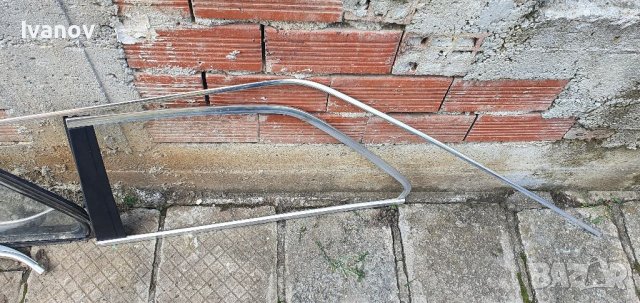 Задни странични стъкла за бмв е30 купе хром лайсни лява дясна лайсна bmw e30 coupe , снимка 2 - Части - 40106941