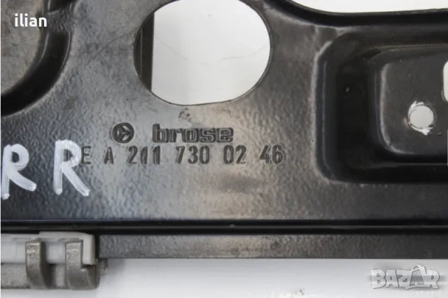 Стъклоповдигач Mercedes E-Class W211 Заден Десен A2117300246 A2118202442 , снимка 2 - Части - 51896415