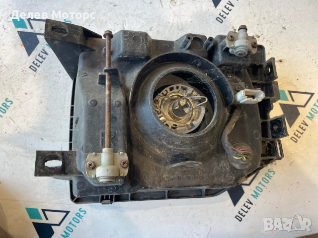 Фар десен за Mitsubishi Pajero 1996 г., Митсубиши Паджеро, снимка 2 - Части - 50820155