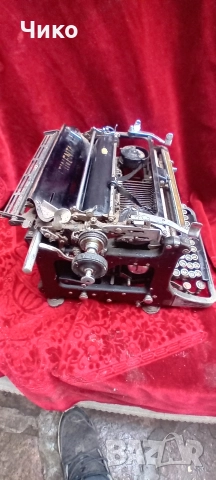 Голяма стара пишеща машина , снимка 13 - Антикварни и старинни предмети - 52576747