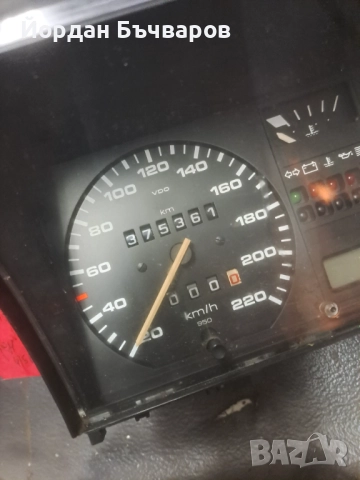 1буксов скоростомер-километраж със обортомер до 220 за VW Golf & Jetta Mk2, снимка 2 - Части - 52577148