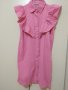 Дамска розова рокля с копчета и къдри, снимка 1 - Рокли - 32762334