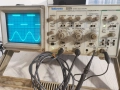 Продава се двуканален запазен осцилоскоп TEKTRONIX 2225 2x50MHz, снимка 2