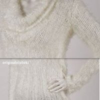 М размер пуловер  мек и  топъл поло яка, снимка 2 - Блузи с дълъг ръкав и пуловери - 34546652
