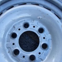 Sprinter 2018година Единична гума, снимка 2 - Гуми и джанти - 44006096