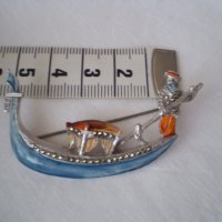 Сребърна  брошка гондола    емаил и маркизети, снимка 4 - Антикварни и старинни предмети - 36875156