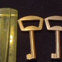 Два стари редки ключа от секция ракла за КОЛЕКЦИЯ ДЕКОРАЦИЯ 35603, снимка 4 - Други ценни предмети - 43279536