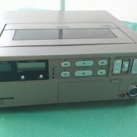 Видео NORDMENDE V550 STEREO VHS  professional, снимка 1 - Плейъри, домашно кино, прожектори - 33432629