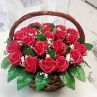Кошница с рози ( пластичен сапун), снимка 2 - Декорация за дома - 43313053