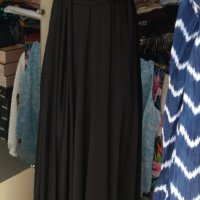 Дълга черна рокля с отворен гръб , снимка 1 - Рокли - 33435112