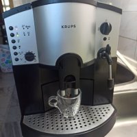 Кафеавтомат Крупс, направена е профилактика, работи отлично и прави хубаво кафе с каймак , снимка 3 - Кафемашини - 42986530